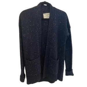 Abercrombie & Fitch navy blue speckled cardigan. XS